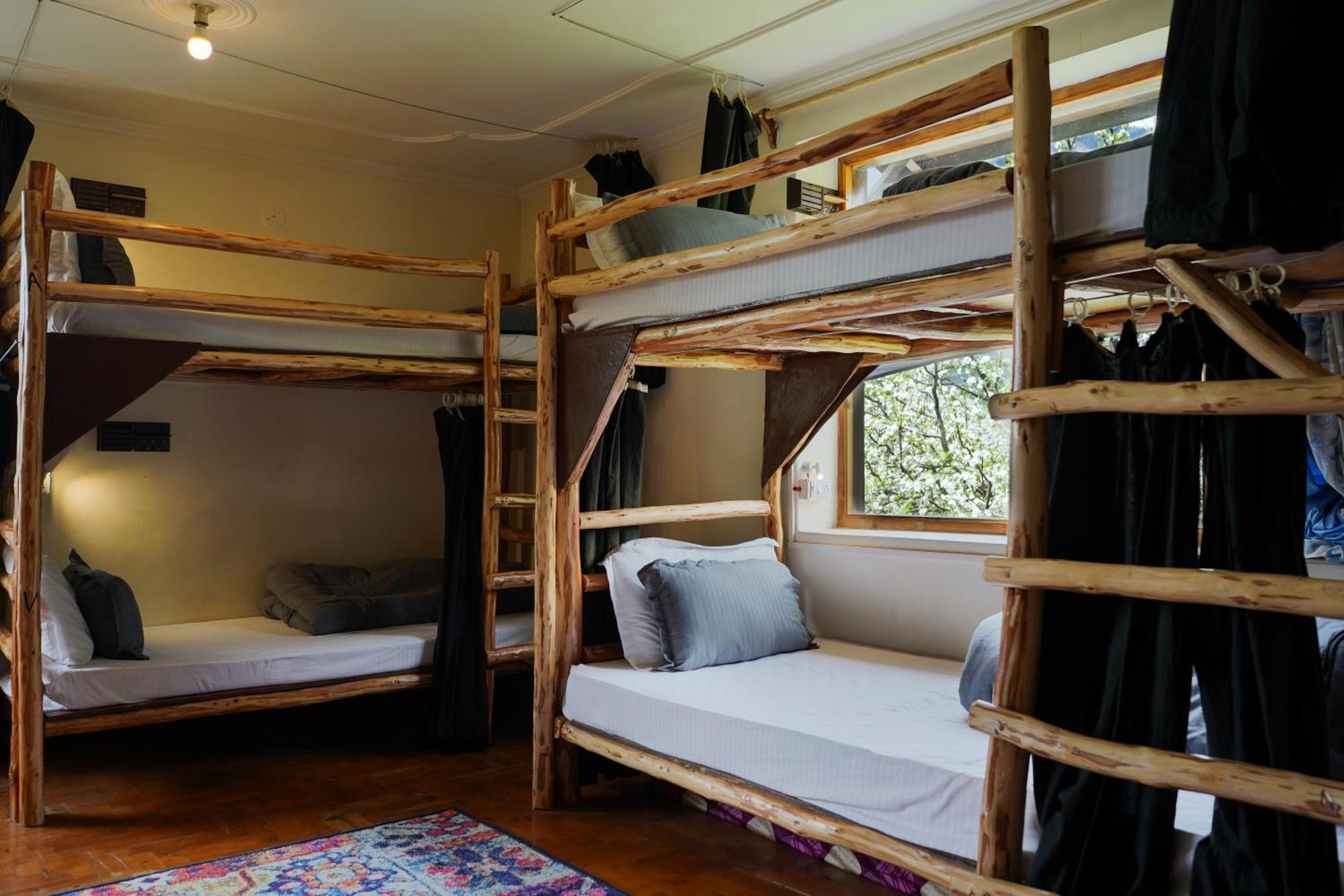 The Hideout - Hiraeth Hostel Manāli Kültér fotó