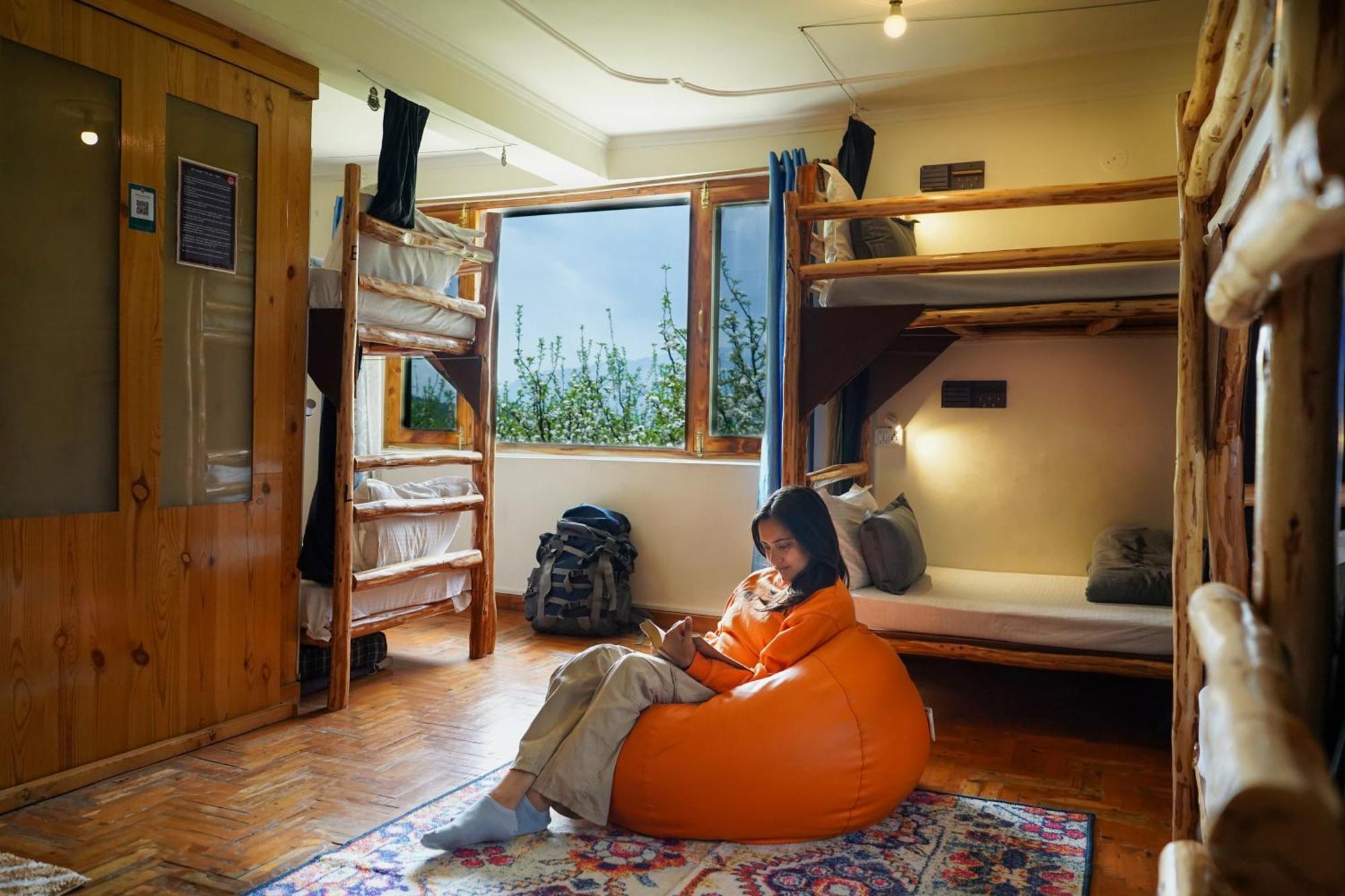 The Hideout - Hiraeth Hostel Manāli Kültér fotó